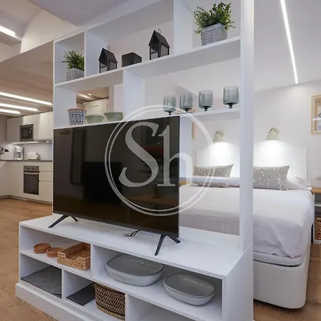 Stylish Eixample Near Francesc Macia Apartament Barcelona