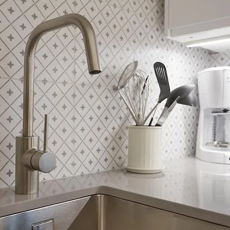 Stylish Eixample Apartment Near Francesc Macia 아파트 바르셀로나